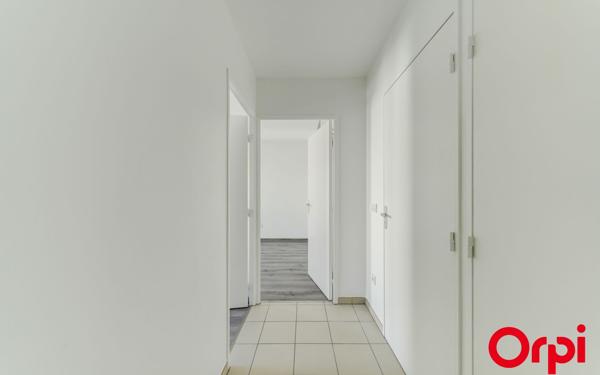 Appartement à vendre    3 pièces • 66,63 m2 Saint-Priest