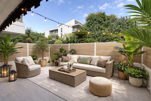 Cannes Montrose - 2 pièces rénové en rez je jardin - Au calme - Cave