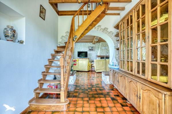 Maison à vendre |                                       Castelnau-sur-Gupie |                                        6 pièces  |  150 m²