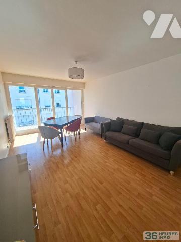 dans rue très calme - Appartement au 3eme et dernier étage - petite copropriété - sans syndic
...