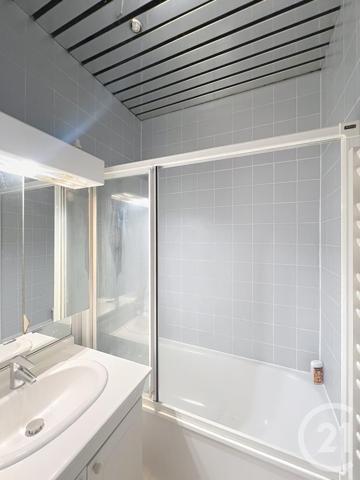 Appartement F3 à vendre  3 pièces - 63 m2 PARIS - 75020