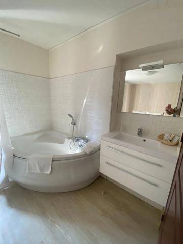 4 Chambres d'hotes dans une maison de charme et de caractère 161m² + terrain de 1124m² 116 120 €