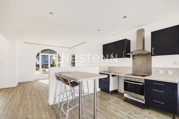 Maison divisée en deux logements - Plérin - Saint Laurent De La Mer- vue sur la mer