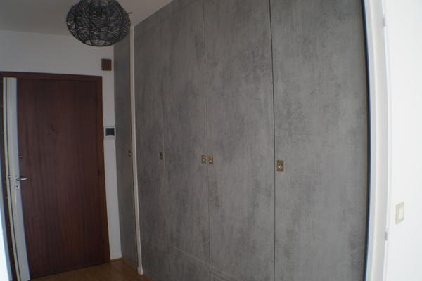 CAMBRONNE BEAU 2 PIECES AU 2 EME ASCENSEUR GRAND BALCON ET PARKING