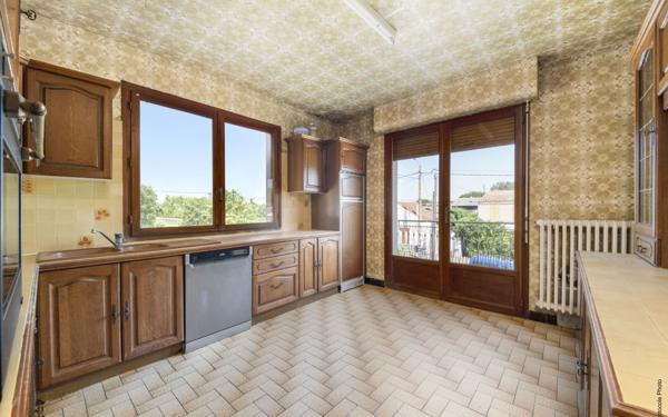 Immeuble à vendre    4 pièces • 175 m2 Aucamville