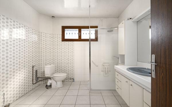 Immeuble à vendre    4 pièces • 175 m2 Aucamville