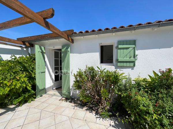 Maison 5 pièces avec un studio au BOIS PLAGE EN RE (17580)