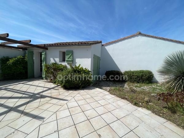 Maison 5 pièces avec un studio au BOIS PLAGE EN RE (17580)