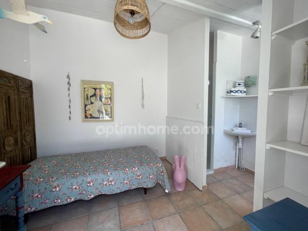 Maison 5 pièces avec un studio au BOIS PLAGE EN RE (17580)