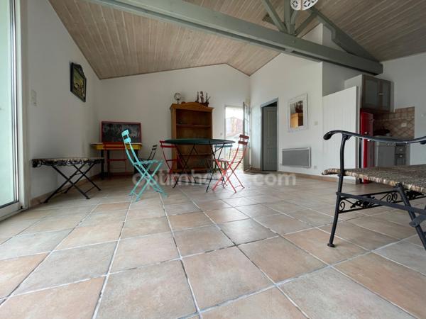 Maison 5 pièces avec un studio au BOIS PLAGE EN RE (17580)