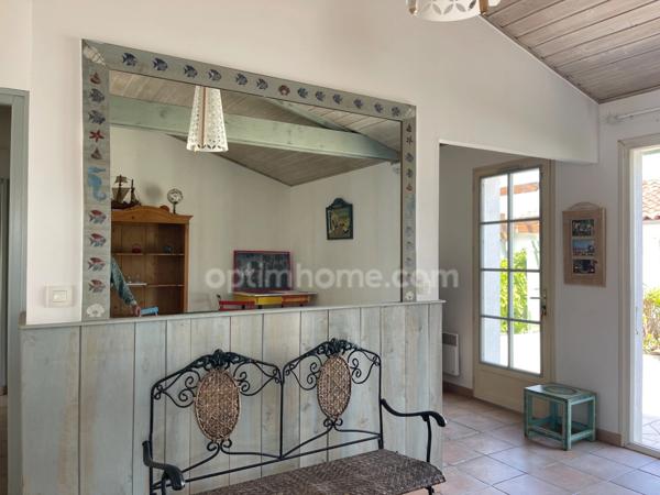 Maison 5 pièces avec un studio au BOIS PLAGE EN RE (17580)