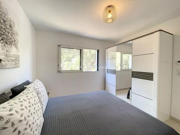 Vente                                                      Appartement
                        
                     2 pièces                      45 m2                     à Calvi