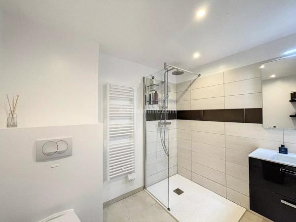 Vente                                                      Appartement
                        
                     2 pièces                      45 m2                     à Calvi
