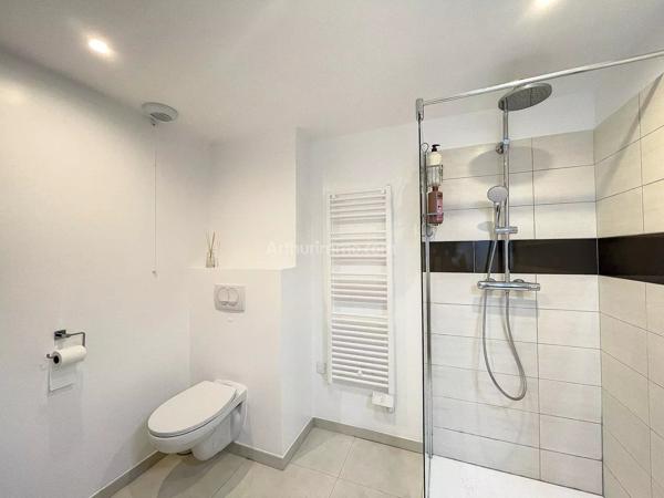Vente                                                      Appartement
                        
                     2 pièces                      45 m2                     à Calvi