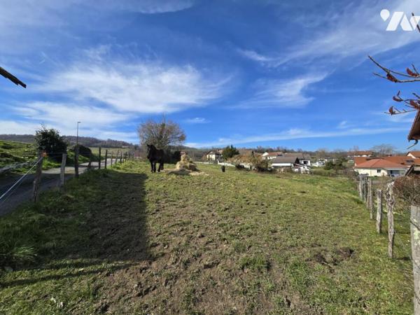 Terrain à bâtir à BRENS avec vue dégagée