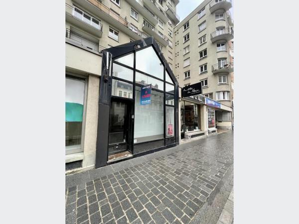 Local commecrial à Louer à LILLE 3600 €