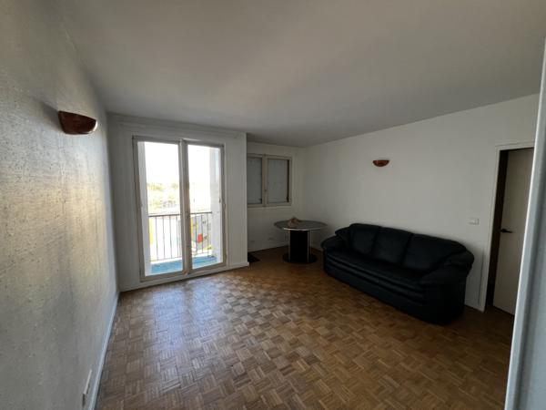 APPARTEMENT T3 - 4ème étage (ascenseur)