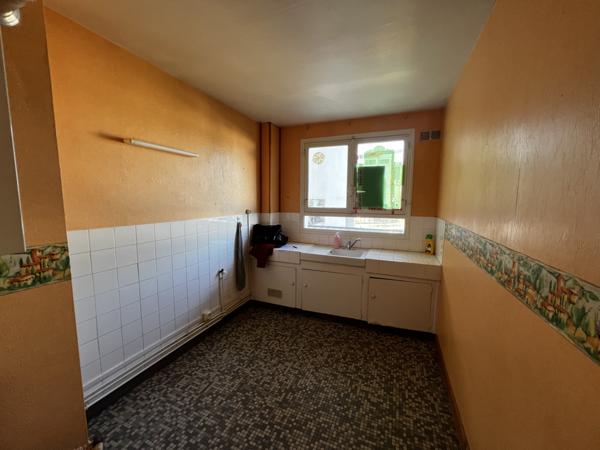 APPARTEMENT T3 - 4ème étage (ascenseur)