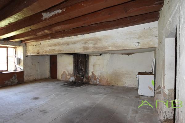 Propriété à rénover à Busserolles 24360