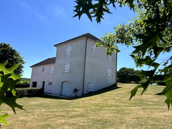 VUE UNIQUE Maison Chaulgnes 6 pièce(s) 172 m2