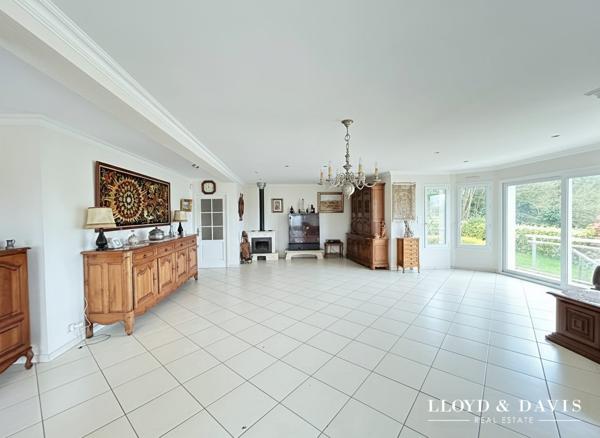 LANDERNEAU MAISON T6 DE PLAIN-PIED