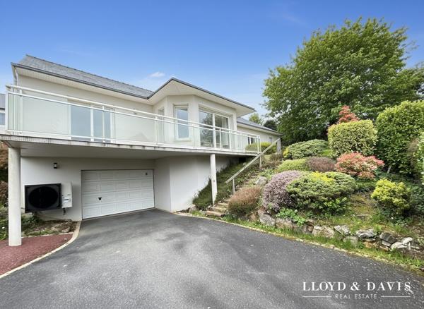 LANDERNEAU MAISON T6 DE PLAIN-PIED