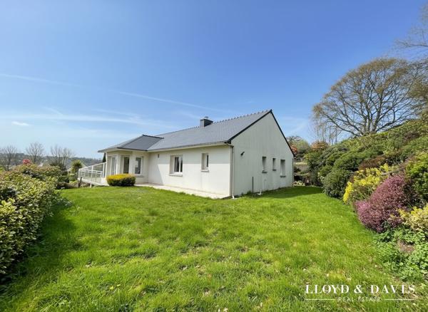 LANDERNEAU MAISON T6 DE PLAIN-PIED