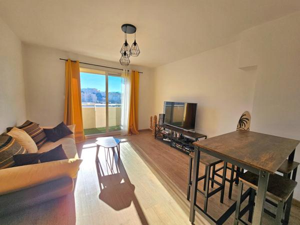 PONT DE VIVAUX- Magnifique Appartement T3 à Marseille 13010