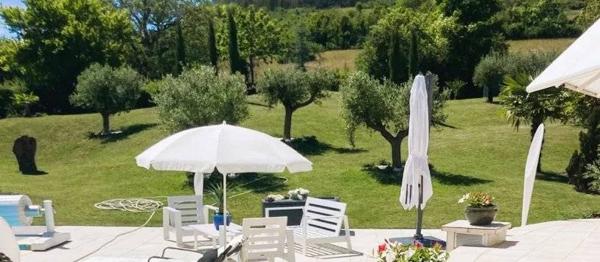 03800 GANNAT PROPRIÉTÉ AVEC PARC NATUREL AVEC VILLA 6 PIÈCES AVEC PARC NATUREL, AVEC GARAGES 3 PLACES AVEC PLACE DE PARKING AVEC TERRASSE, AVEC PICINE ET COURT DE TENNIS (HELIPORT)