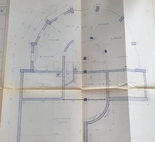03800 GANNAT PROPRIÉTÉ AVEC PARC NATUREL AVEC VILLA 6 PIÈCES AVEC PARC NATUREL, AVEC GARAGES 3 PLACES AVEC PLACE DE PARKING AVEC TERRASSE, AVEC PICINE ET COURT DE TENNIS (HELIPORT)