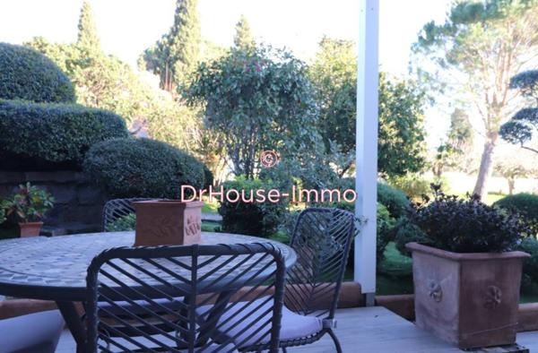 Maison à vendre 14 pièces de 300 m²