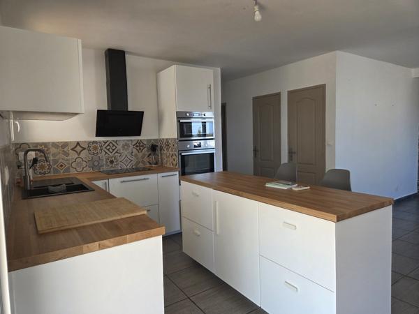 CUERS – Maison indépendante  3 chambres + studio – Quartier calme
