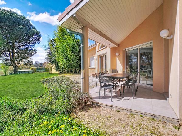 Genay (69730) Civrieux (01390) – Villa contemporaine 145 m² – Terrain 1400 m² – Calme absolu