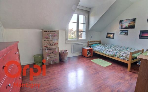 Maison à vendre    7 pièces •  Montigny-le-Bretonneux