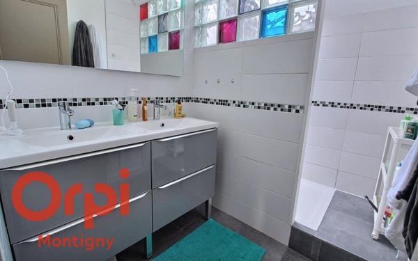 Maison à vendre    7 pièces •  Montigny-le-Bretonneux