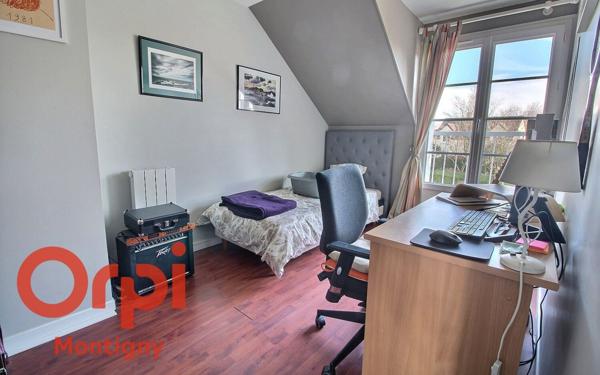 Maison à vendre    7 pièces •  Montigny-le-Bretonneux