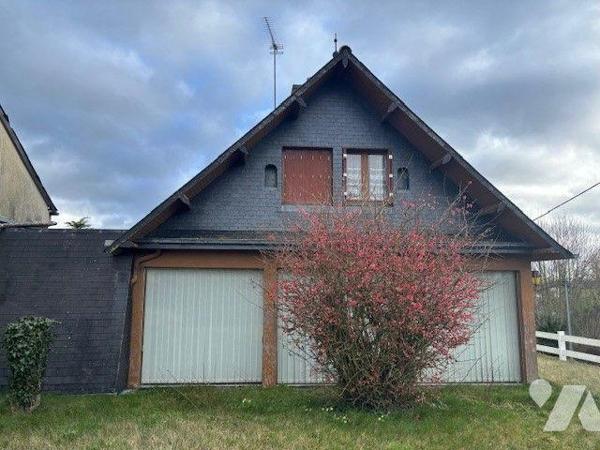 Maison d'habitation comprenant :
- Au sous-sol : un garage, une cave
- Au rez-de-chaussée : u...