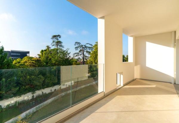 INVESTISSEMENT LOCATIF – LE BOUSCAT – Résidence seniors Stella Danaé - Le Domaine des Vignes - 5,36% de rentabilité
