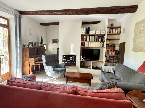 Maison avec terrain et vue sur la citadelle au coeur de Forcalquier
