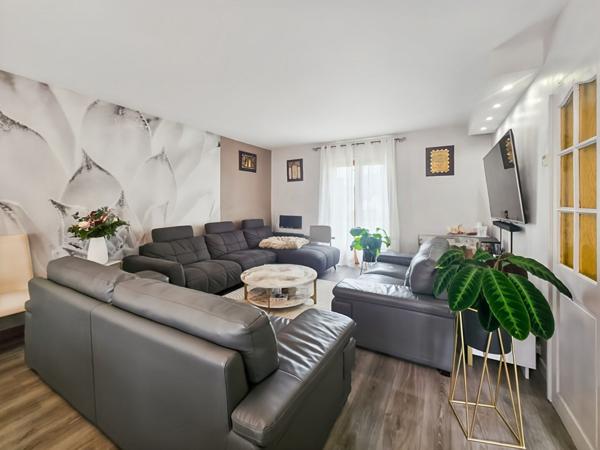 À VENDRE - Maison 5 pièces - Dammarie-les-Lys (secteur Château d'Eau)