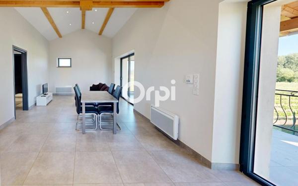 Maison à vendre    7 pièces • 188,72 m2 Ruoms