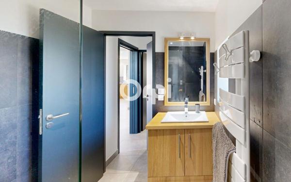 Maison à vendre    7 pièces • 188,72 m2 Ruoms