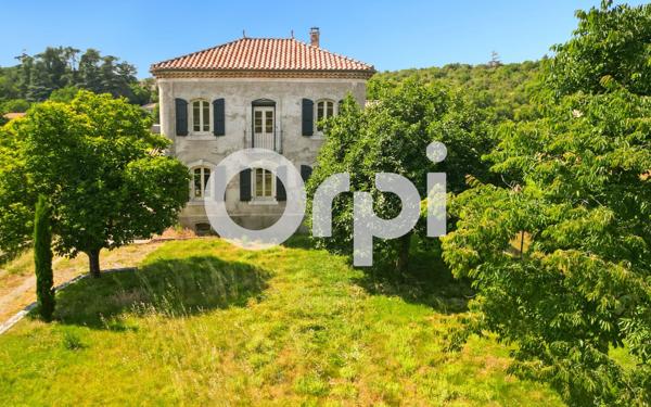 Maison à vendre    7 pièces • 188,72 m2 Ruoms