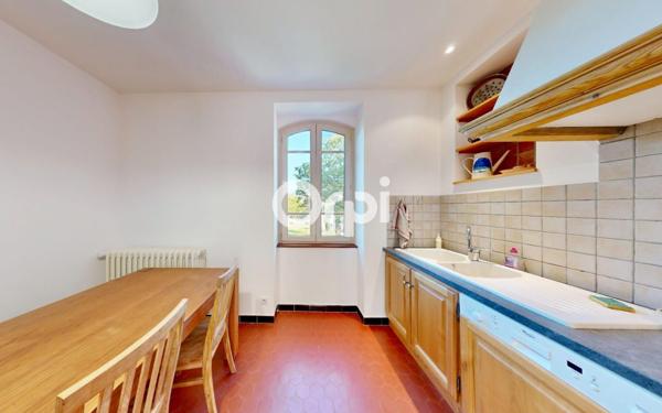 Maison à vendre    7 pièces • 188,72 m2 Ruoms