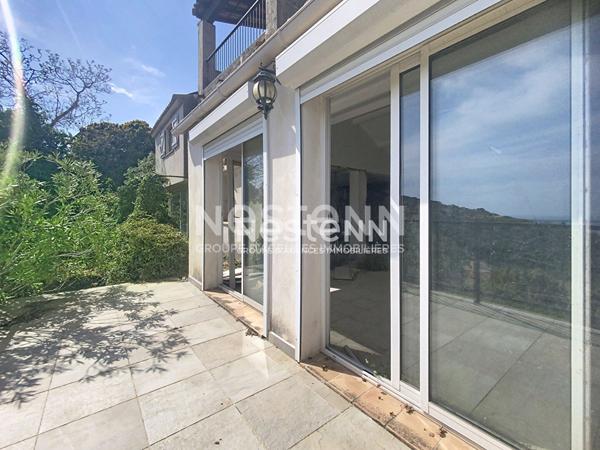 Terrain 1000m² - MAISON 170m2 - VUE MER PANORAMIQUE 360 °-CONSTRUCTIBLE