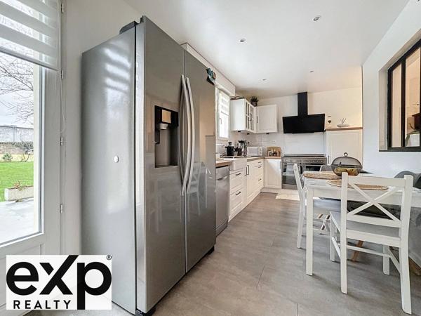 Maison familiale de 157 m² – 6 pièces, jardin et belle luminosité