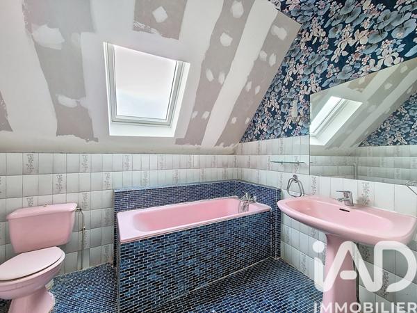 Maison à vendre 9 pièces 159 m² Bourbon-l'Archambault