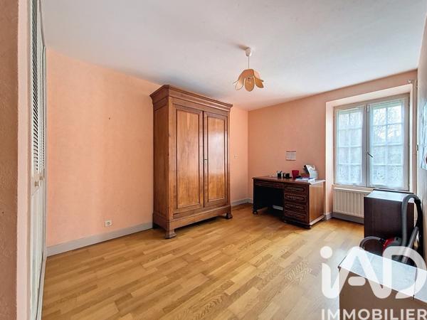 Maison à vendre 9 pièces 159 m² Bourbon-l'Archambault