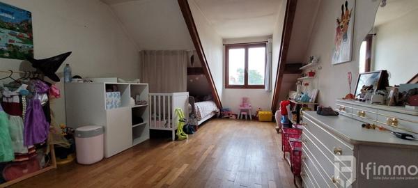 Maison 7 pièces 200m²