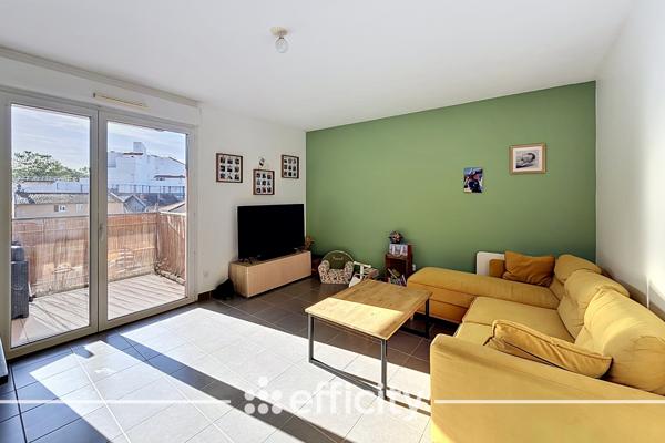 Appartement
         4 pièces
        - 83 m² Exclusivité 209 000 € *